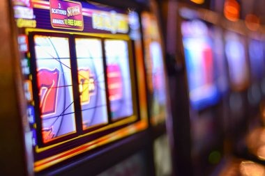 Lucky Number live draw interface on segarqq showing number selection and broadcast